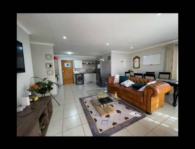 3 BEDROOM HOUSE FOR SALE IN SKY CITY